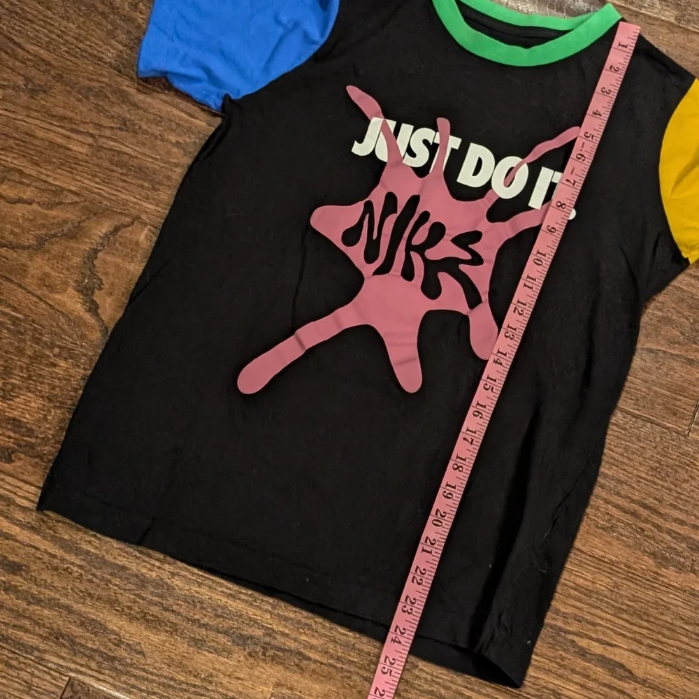 Nike Just Do It Color Block Tee - Picture 6 of 8